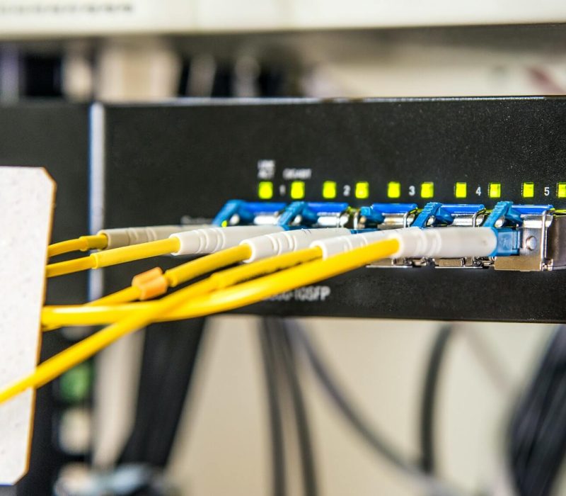 fiber-optic-connectors-1-1.jpg