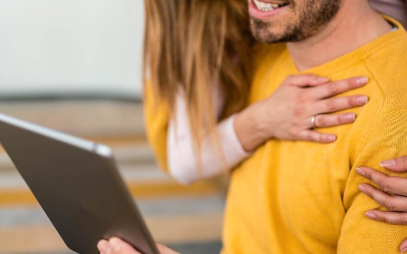 young-couple-in-love-at-home-websurfing-on-internet-1.jpg